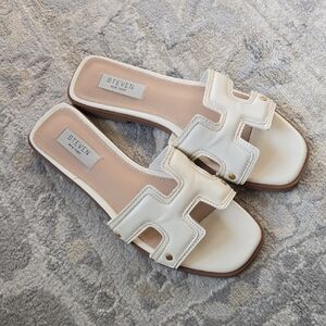 STEVEN Steve Madden Size 7.5 Women's Off-White Cream Slide "H" Sandals